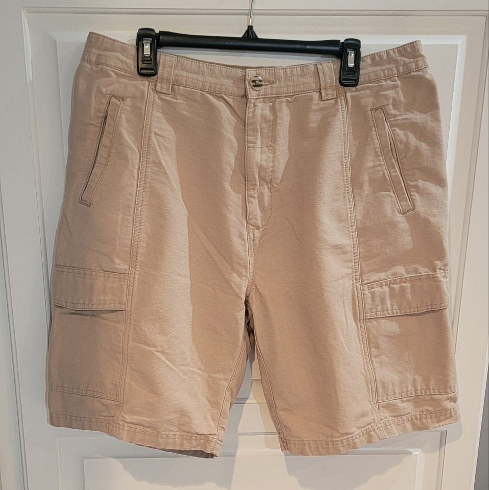 Jachs Men's Extra Soft Fabric Cotton Twill Shorts.  Size 36, Khaki color.